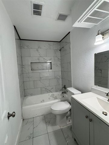 3549 Rio Grande Circle, Dallas, TX 75233