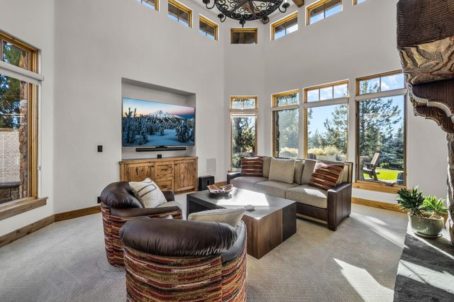 22887 Ghost Tree Lane, Bend, OR 97701