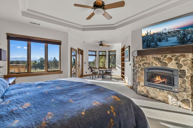 22887 Ghost Tree Lane, Bend, OR 97701