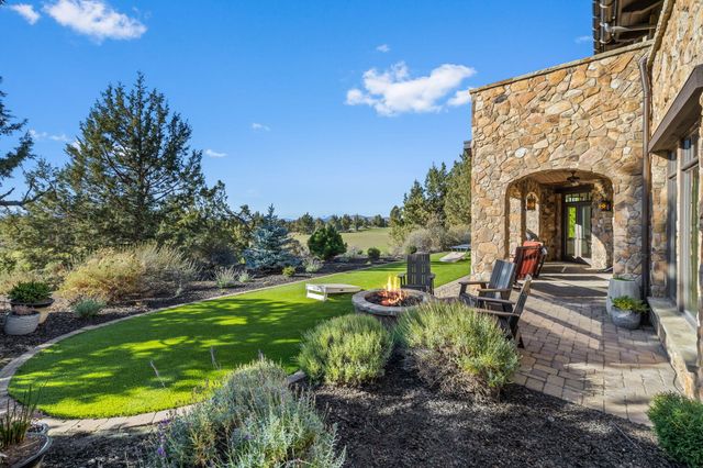 22887 Ghost Tree Lane, Bend, OR 97701