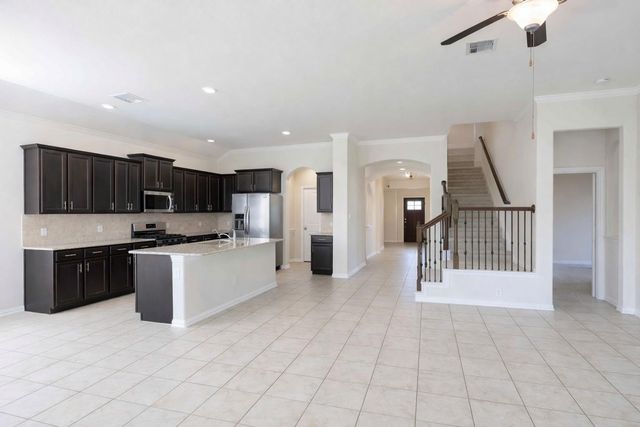 8107 Legacy Creek Dr, Tomball, TX 77375