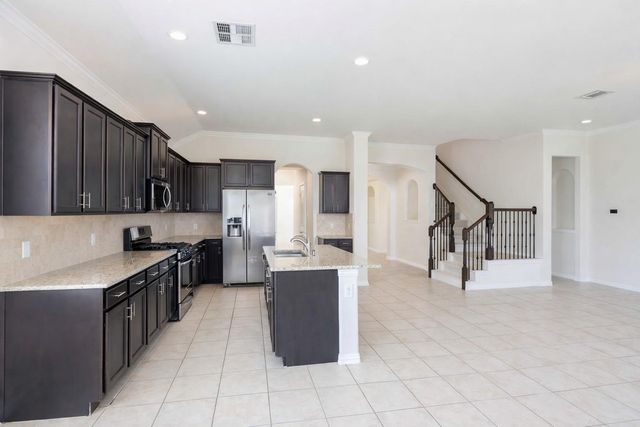 8107 Legacy Creek Dr, Tomball, TX 77375