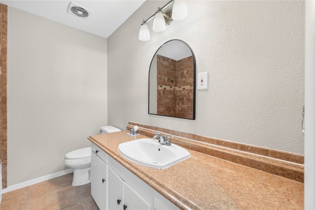2821 Yale Street, Irving, TX 75061