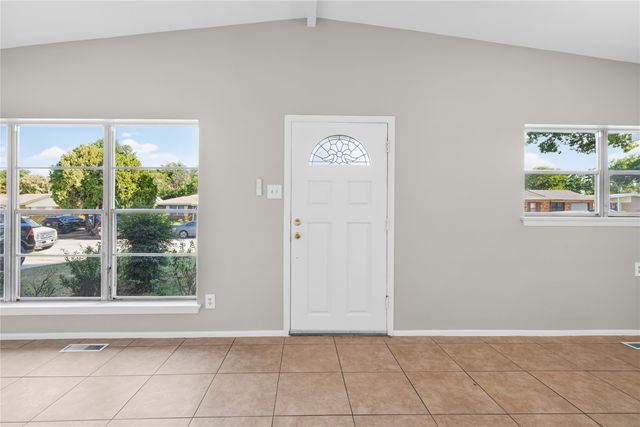 2821 Yale Street, Irving, TX 75061