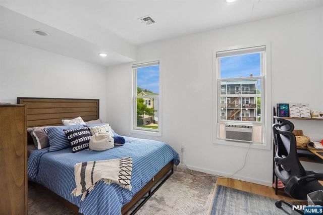 15 Wheeler Street B, Montclair, NJ 07042