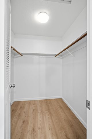 1230 W La Vida Court, Visalia, CA 93277