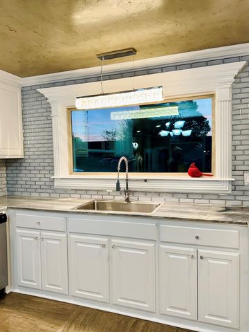 304 NW 11th St, Andrews, TX 79714