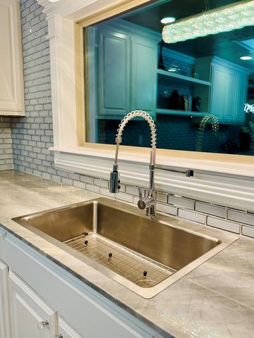 304 NW 11th St, Andrews, TX 79714