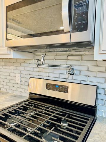 304 NW 11th St, Andrews, TX 79714