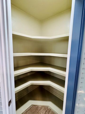 304 NW 11th St, Andrews, TX 79714