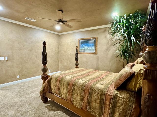 304 NW 11th St, Andrews, TX 79714