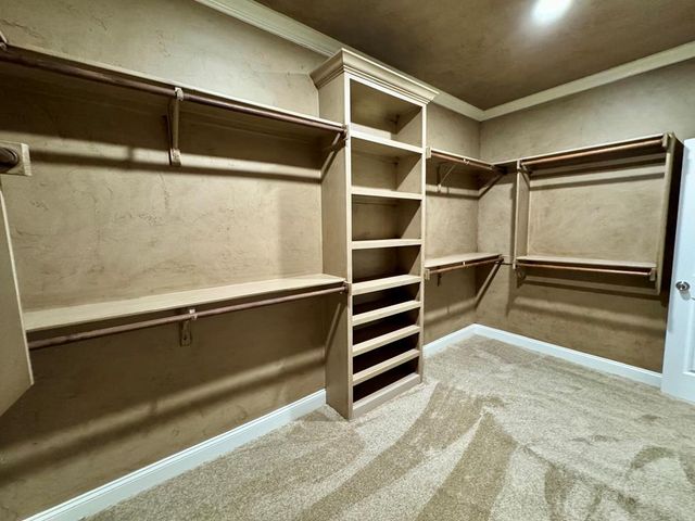 304 NW 11th St, Andrews, TX 79714