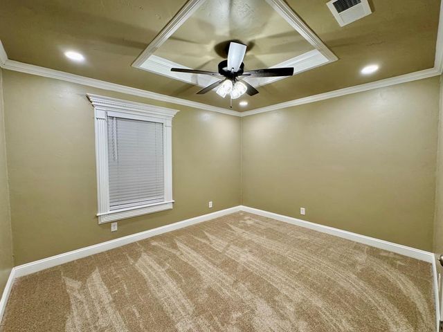 304 NW 11th St, Andrews, TX 79714