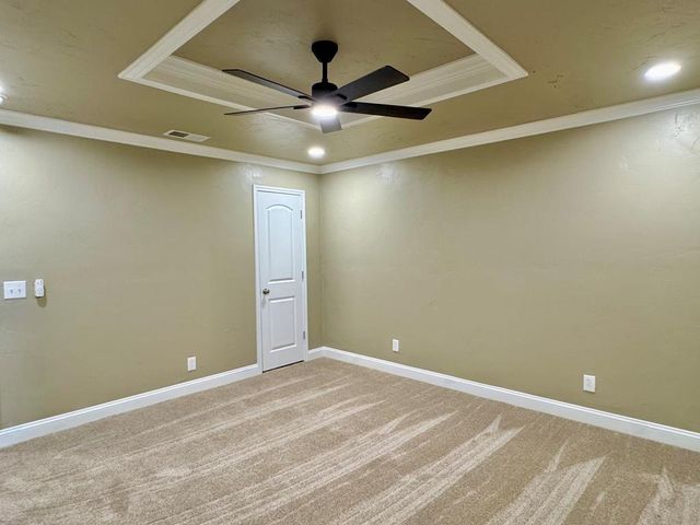 304 NW 11th St, Andrews, TX 79714