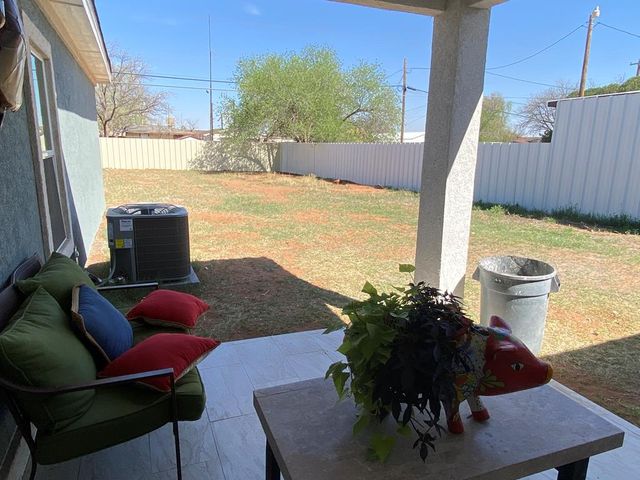 304 NW 11th St, Andrews, TX 79714