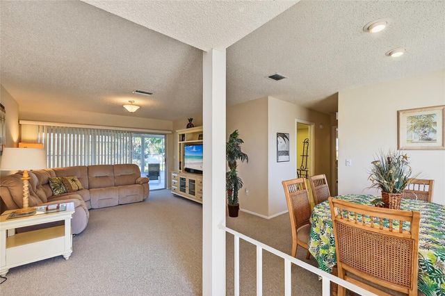 6812 19TH AVENUE W, Bradenton, FL 34209