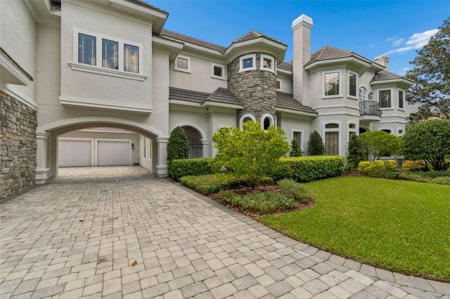 702 BERROCALES DE AVILA, Tampa, FL 33613