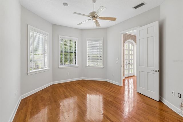 702 BERROCALES DE AVILA, Tampa, FL 33613