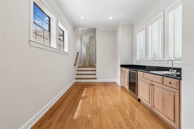 702 BERROCALES DE AVILA, Tampa, FL 33613