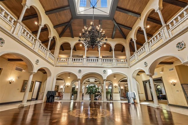 702 BERROCALES DE AVILA, Tampa, FL 33613