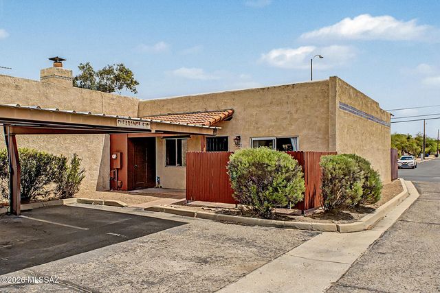 3300 E Delma Drive, Tucson, AZ 85716