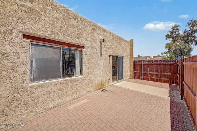 3300 E Delma Drive, Tucson, AZ 85716