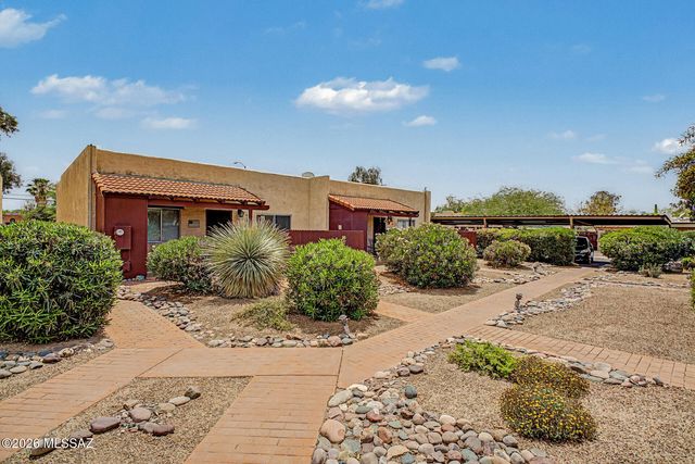 3300 E Delma Drive, Tucson, AZ 85716