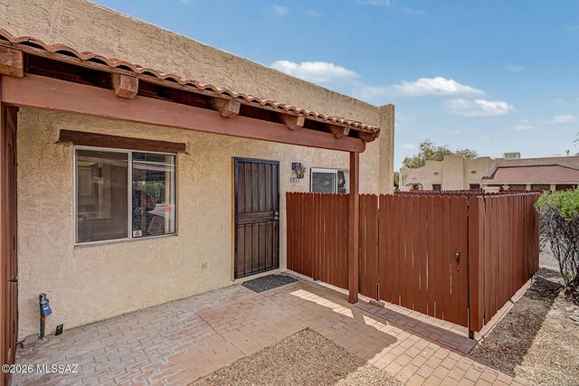 3300 E Delma Drive, Tucson, AZ 85716