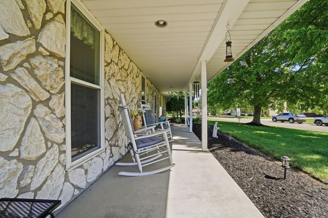 6033 Brofield Drive, Hamilton, OH 45011