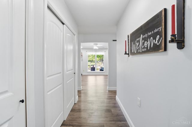 6033 Brofield Drive, Hamilton, OH 45011