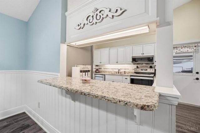 6033 Brofield Drive, Hamilton, OH 45011