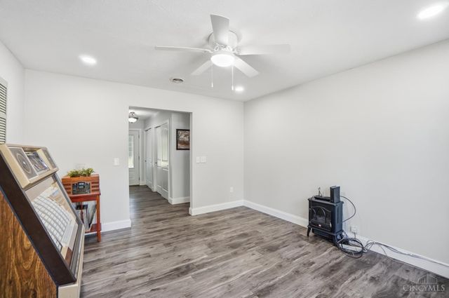 6033 Brofield Drive, Hamilton, OH 45011