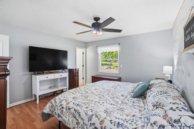 6033 Brofield Drive, Hamilton, OH 45011
