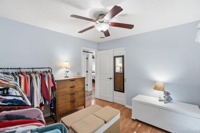 6033 Brofield Drive, Hamilton, OH 45011