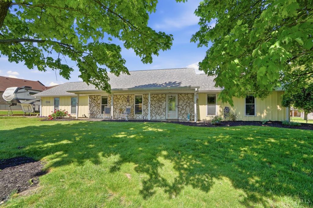 6033 Brofield Drive, Hamilton, OH 45011