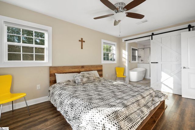 1010 Wall Circle, Chesnee, SC 29323