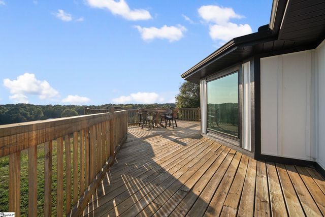 1010 Wall Circle, Chesnee, SC 29323