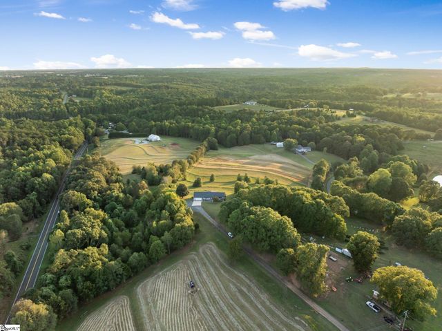 1010 Wall Circle, Chesnee, SC 29323