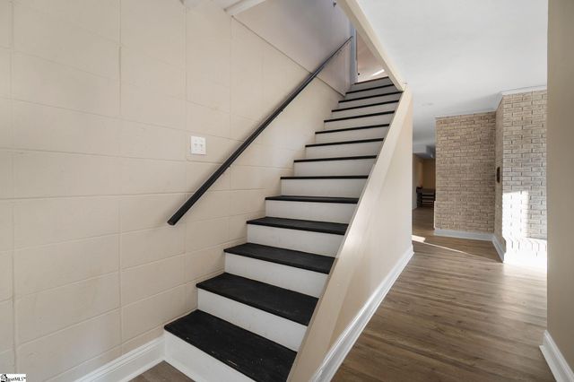 1010 Wall Circle, Chesnee, SC 29323