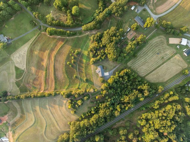 1010 Wall Circle, Chesnee, SC 29323