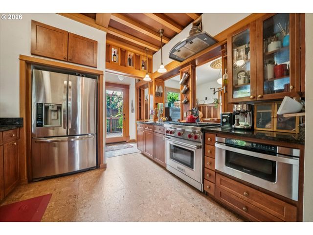 2023 Ne 7TH Ave, Portland, OR 97212