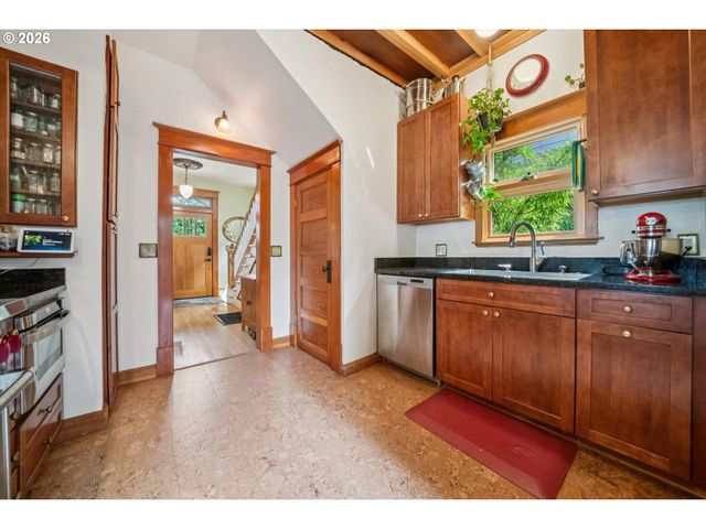 2023 Ne 7TH Ave, Portland, OR 97212