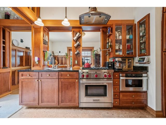 2023 Ne 7TH Ave, Portland, OR 97212