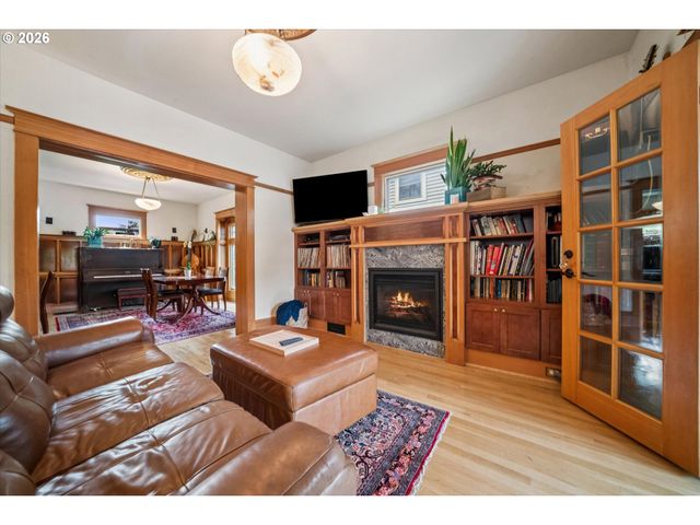 2023 Ne 7TH Ave, Portland, OR 97212