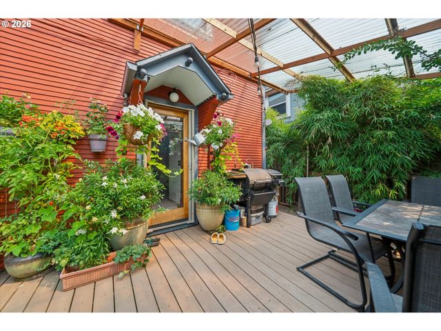 2023 Ne 7TH Ave, Portland, OR 97212