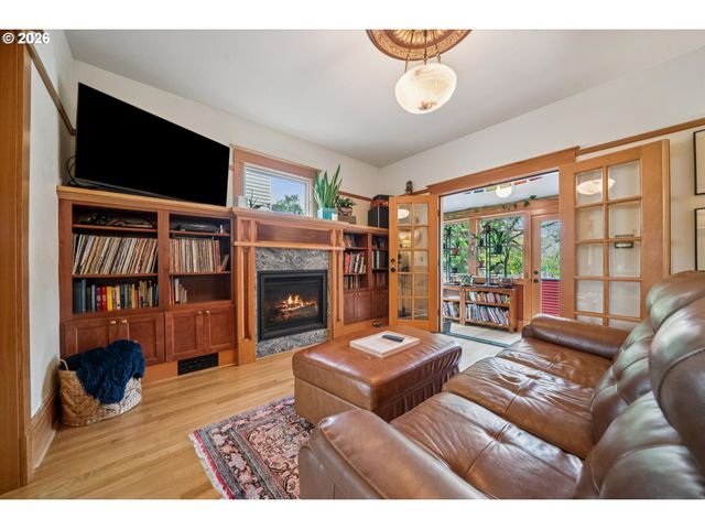 2023 Ne 7TH Ave, Portland, OR 97212