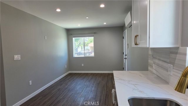 6516 Royer, West Hills, CA 91307