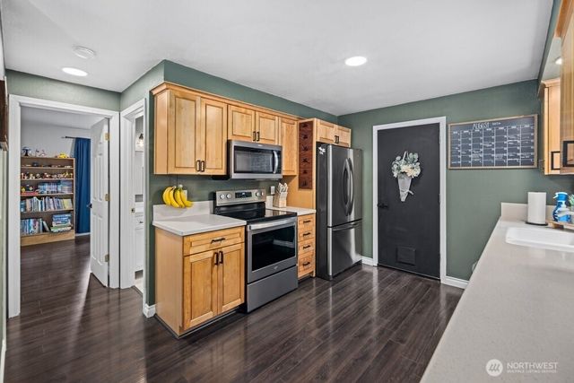 15811 32nd Drive NW, Stanwood, WA 98292