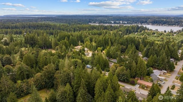 15811 32nd Drive NW, Stanwood, WA 98292