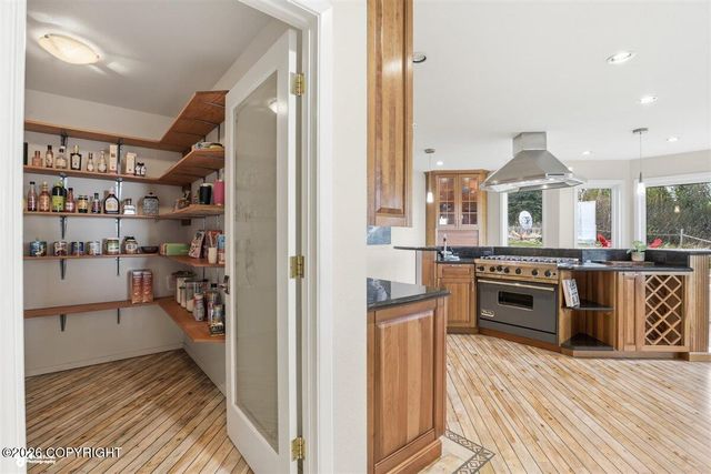 7150 Rabbit Creek Road, Anchorage, AK 99516